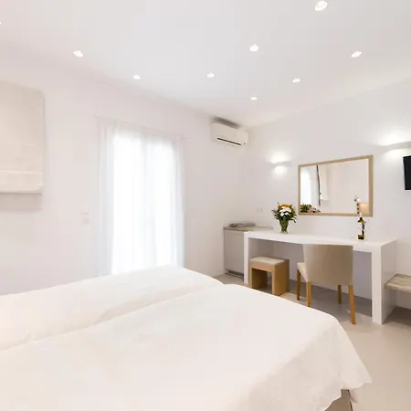 Anemomylos Residence Naousa  Room photo